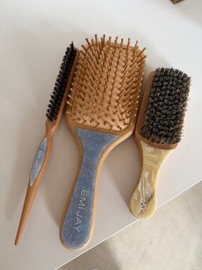 Emi Jay Three-Piece Brush Set in Tan, Blue & Cream Marbling